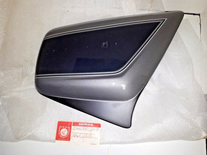 1983 GL 1100A RIGHT SIDE COVER