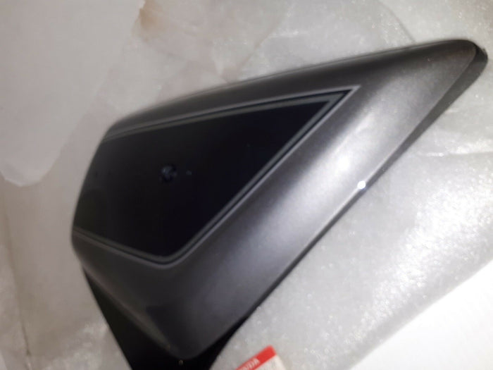 1983 GL 1100A RIGHT SIDE COVER