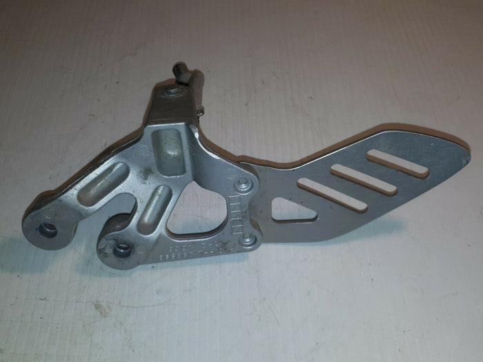 2006 2007 GSXR 600 FOOTPEG
