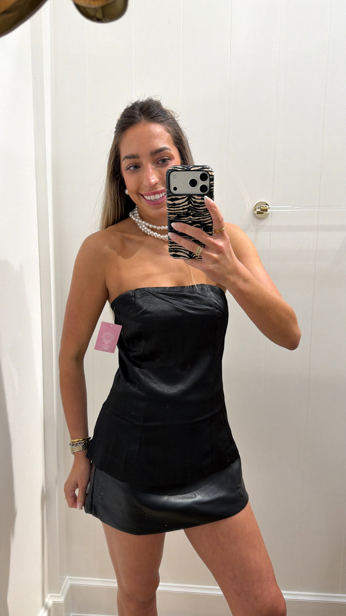 BLACK WRAP LEATHER SKORT