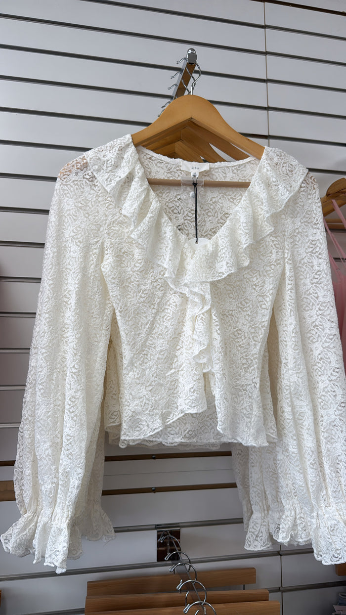 CREAM LONG SLEEVE RUFFLE TOP