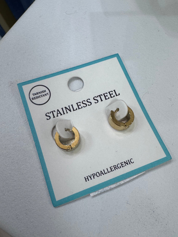 GOLD MINI HUGGIES EARRINGS