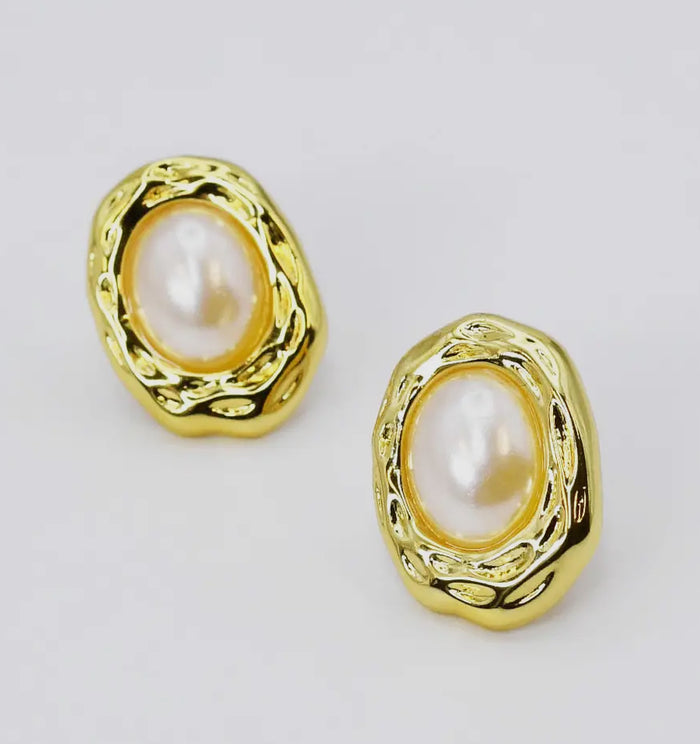 GOLD PEARL BEAN STUDD