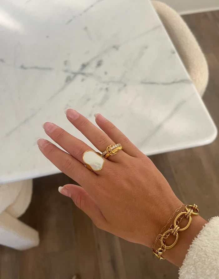 THE NOVA RING - size 8