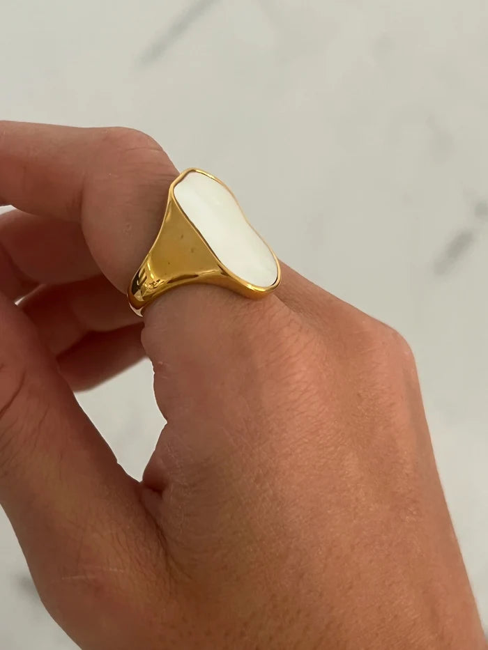 THE NOVA RING - size 8