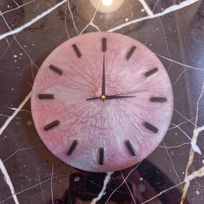 🕰️ Timeless Elegance