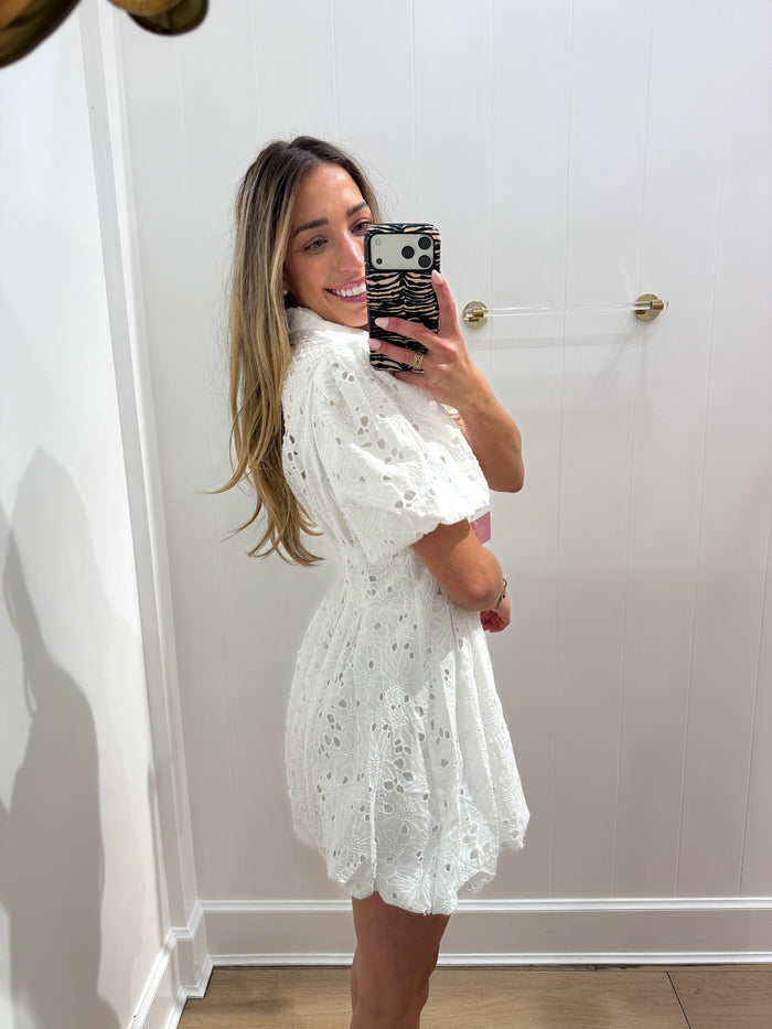 WHITE EYELET COLLARED BUTTON DRESS