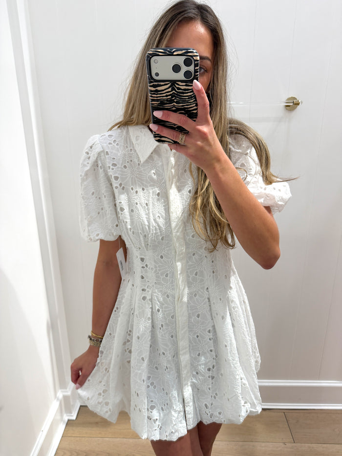 WHITE EYELET COLLARED BUTTON DRESS