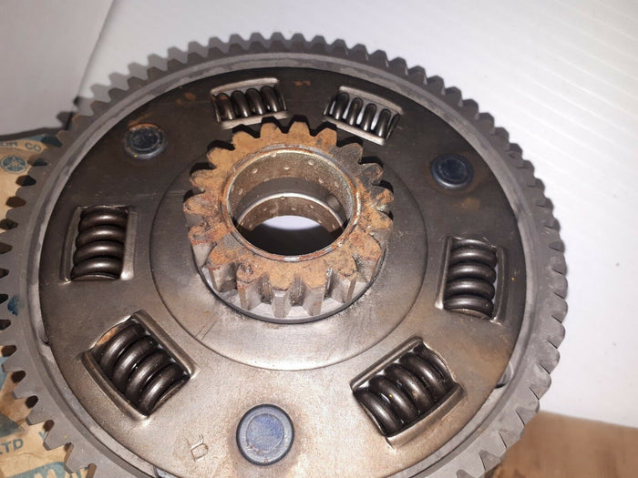 YAMAHA DT 250 DT400 CLUTCH ASSEMBLY 498-16301-00 ....1975-1976